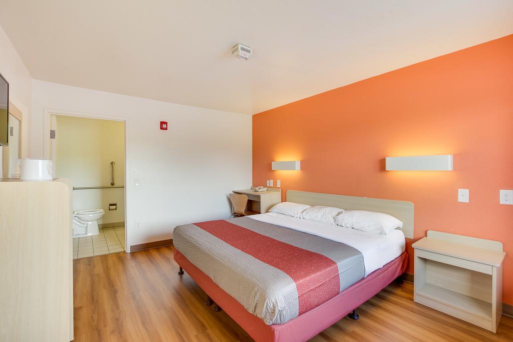 Motel 6-Columbus, Oh - West מראה חיצוני תמונה
