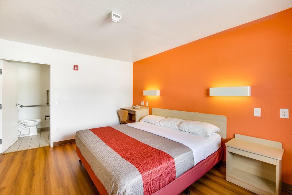 Motel 6-Columbus, Oh - West מראה חיצוני תמונה