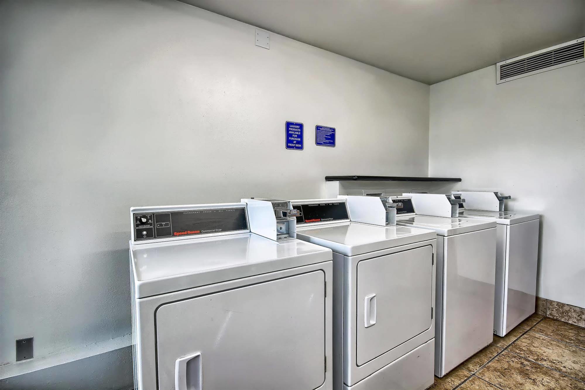 Motel 6-Columbus, Oh - West מראה חיצוני תמונה