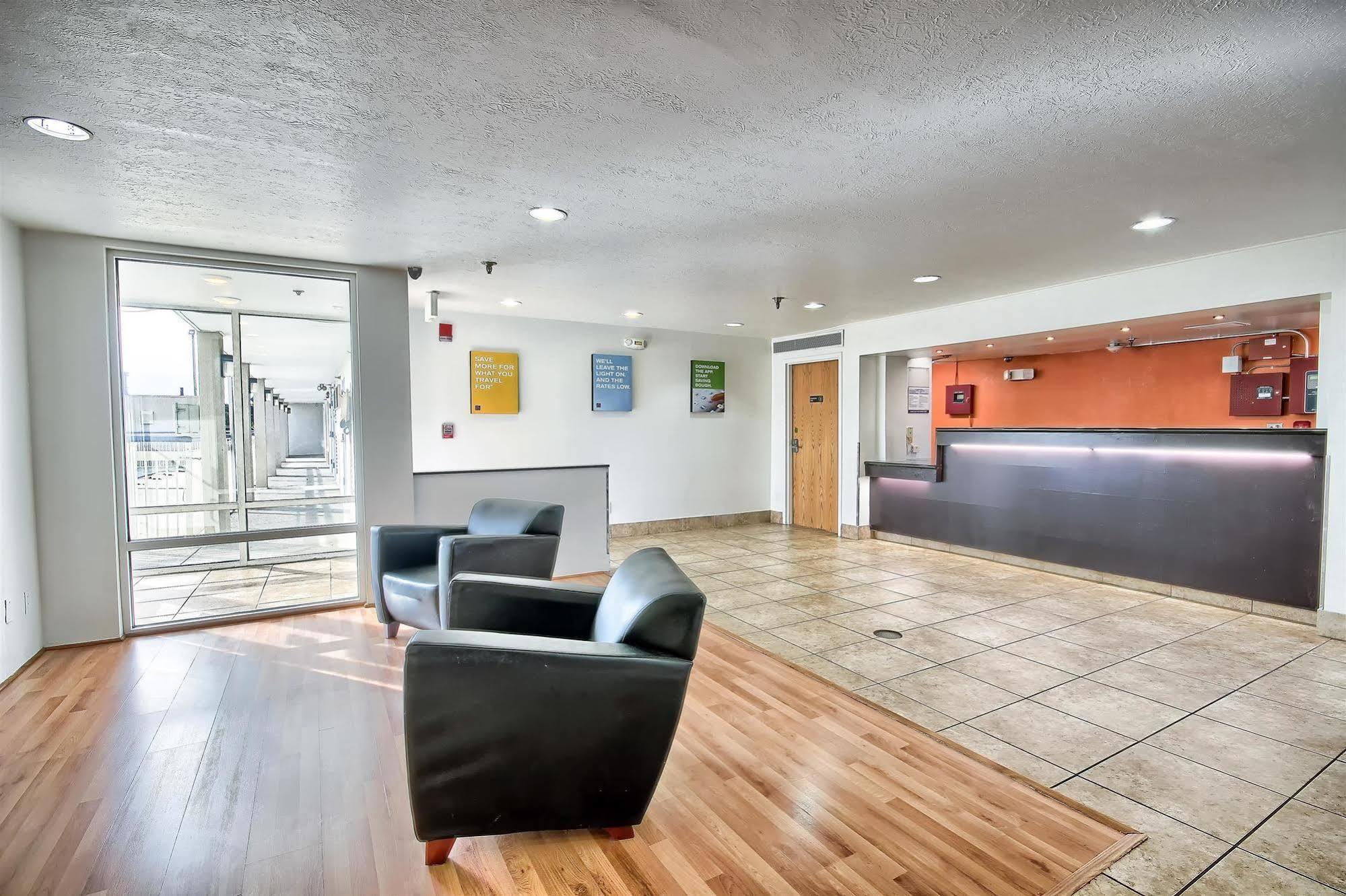 Motel 6-Columbus, Oh - West מראה חיצוני תמונה